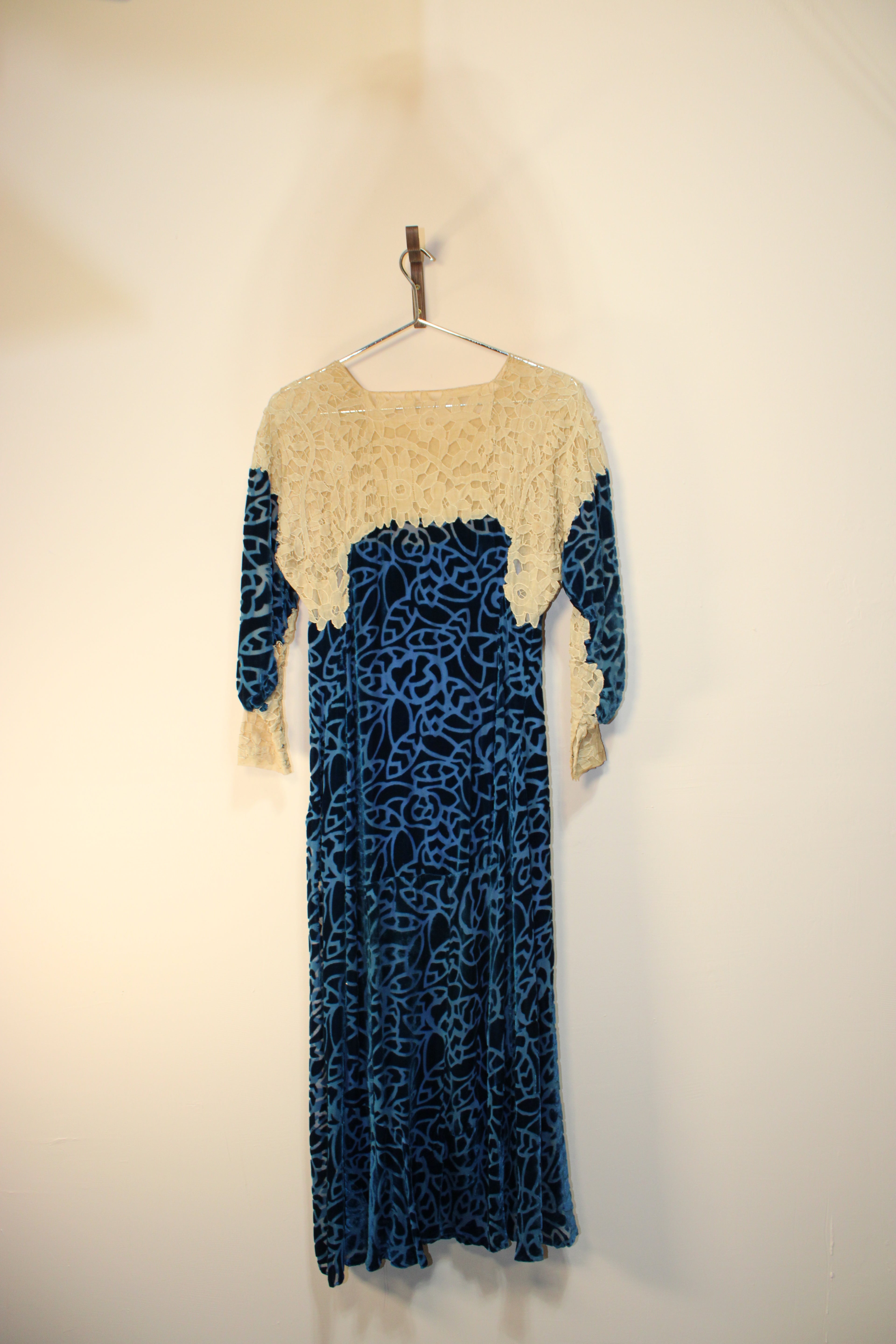 dressy dress